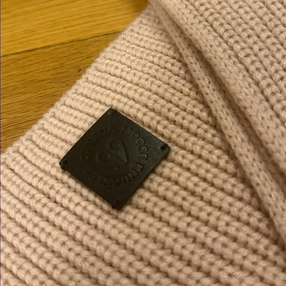 Mooseknuckles Ribbed Cozy Pink Knit Scarf